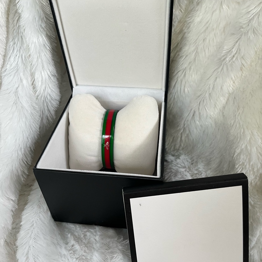 Authentic Gucci Watch Bangle - Picture 3 of 3